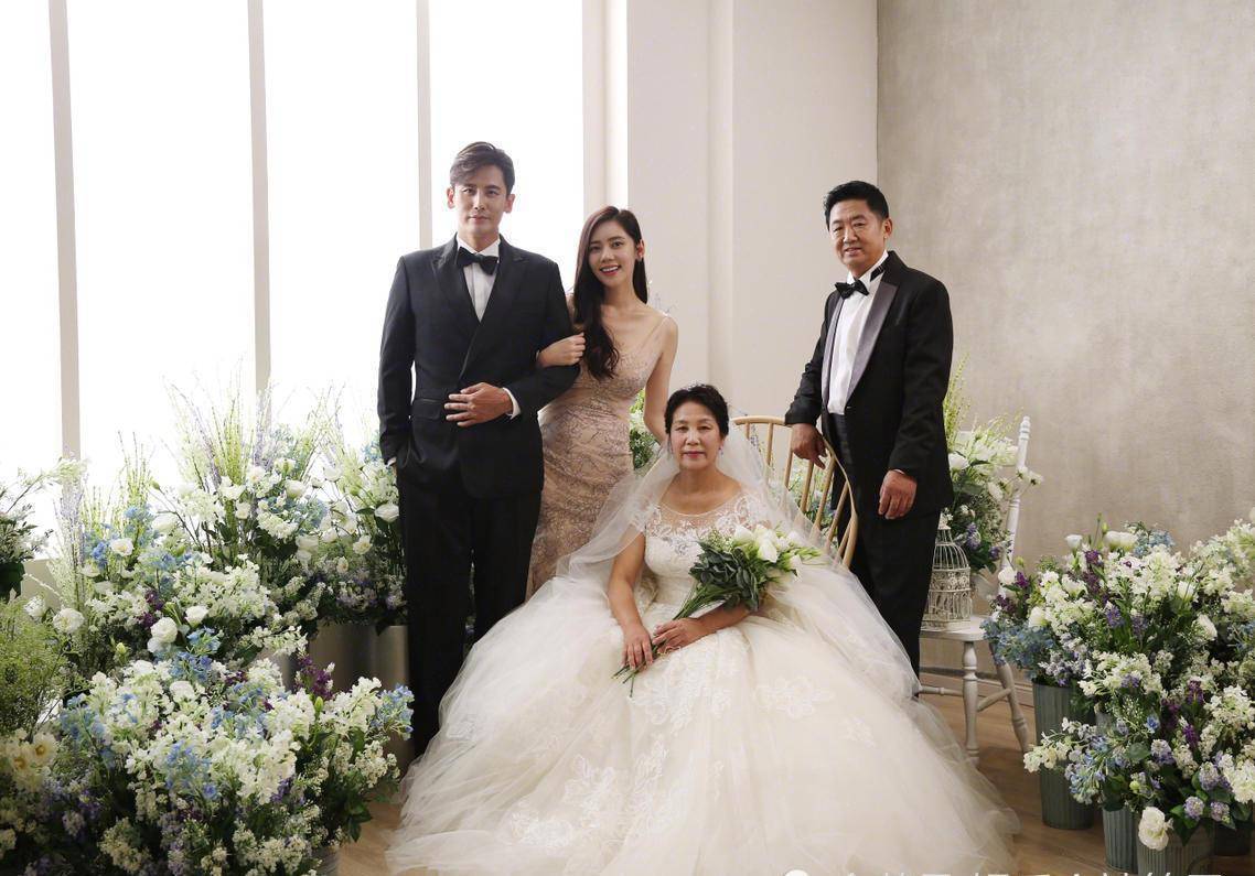 秋瓷炫和老公结婚照片图片