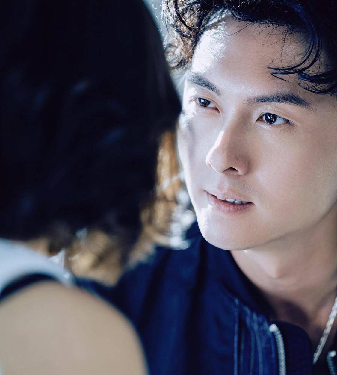 陈展鹏亲自上阵拍mv,用香薰表达爱情经历,新剧被马国明顶替男一_浩信