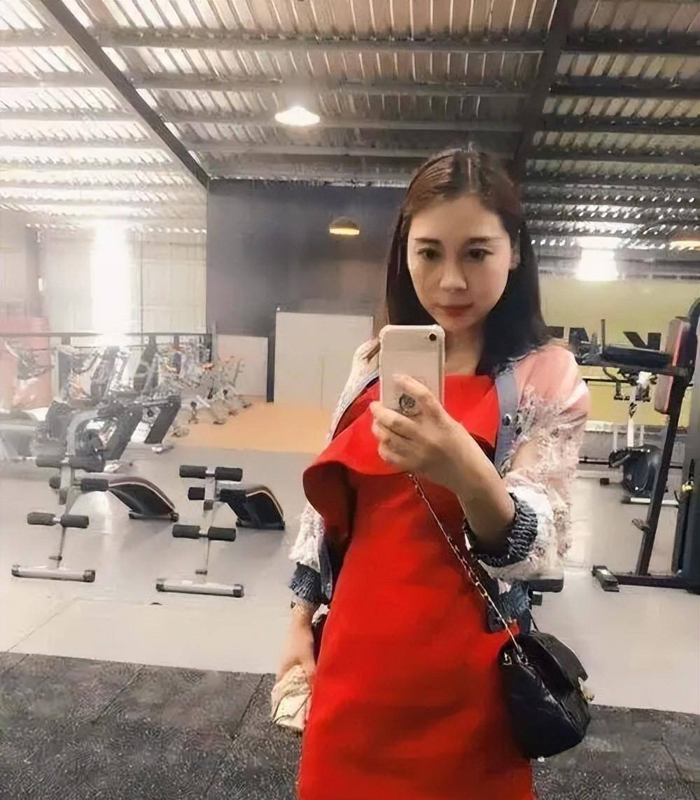 最后我想说的是,这些只是劳荣枝滋润生活的一部分