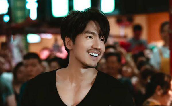 演员演技方面基本在线,言承旭和任素汐的cp感确实一般,配角方面有柳岩