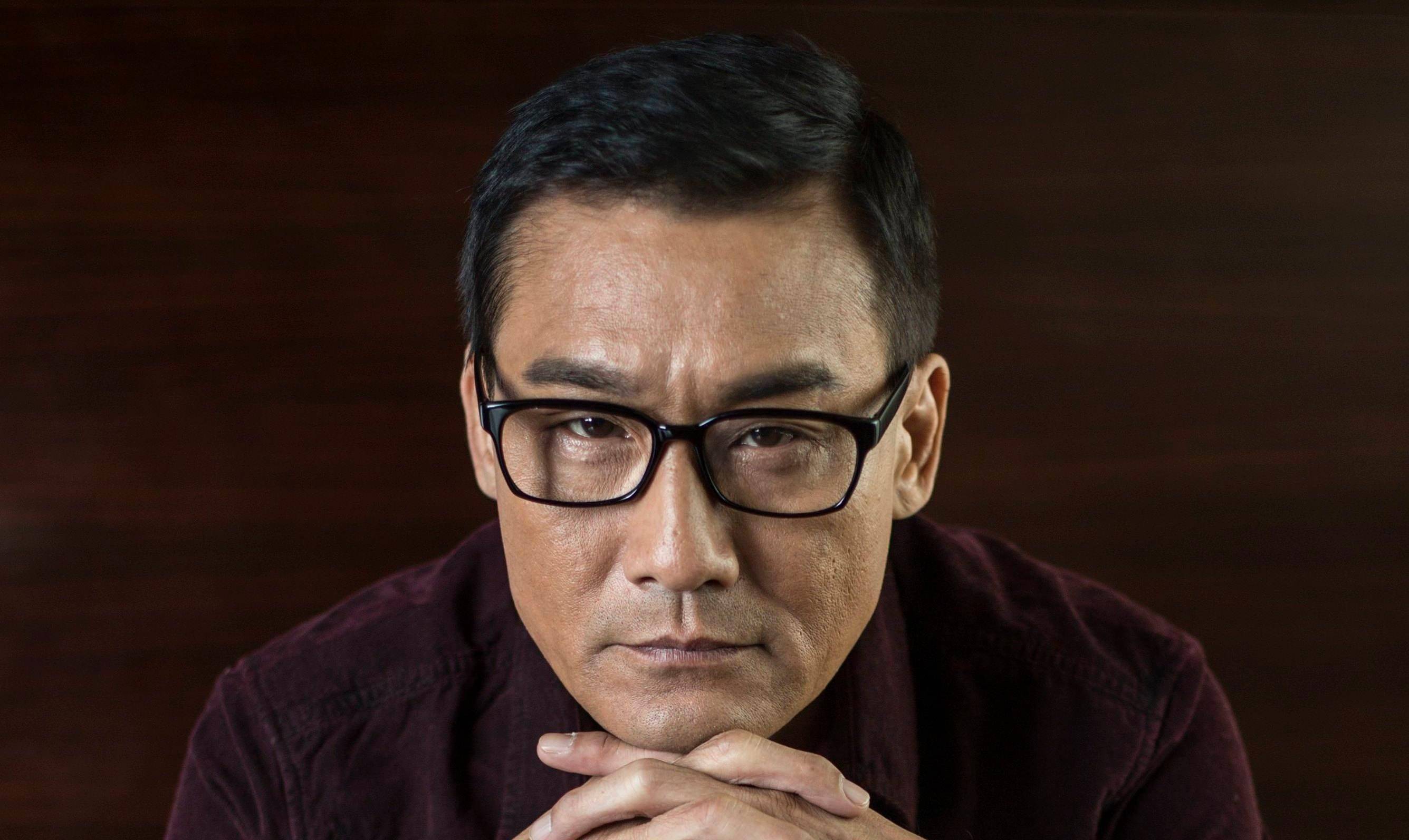 上能演皇帝,下能演混混,解读"千面影帝"梁家辉的15个经典角色_李翰祥