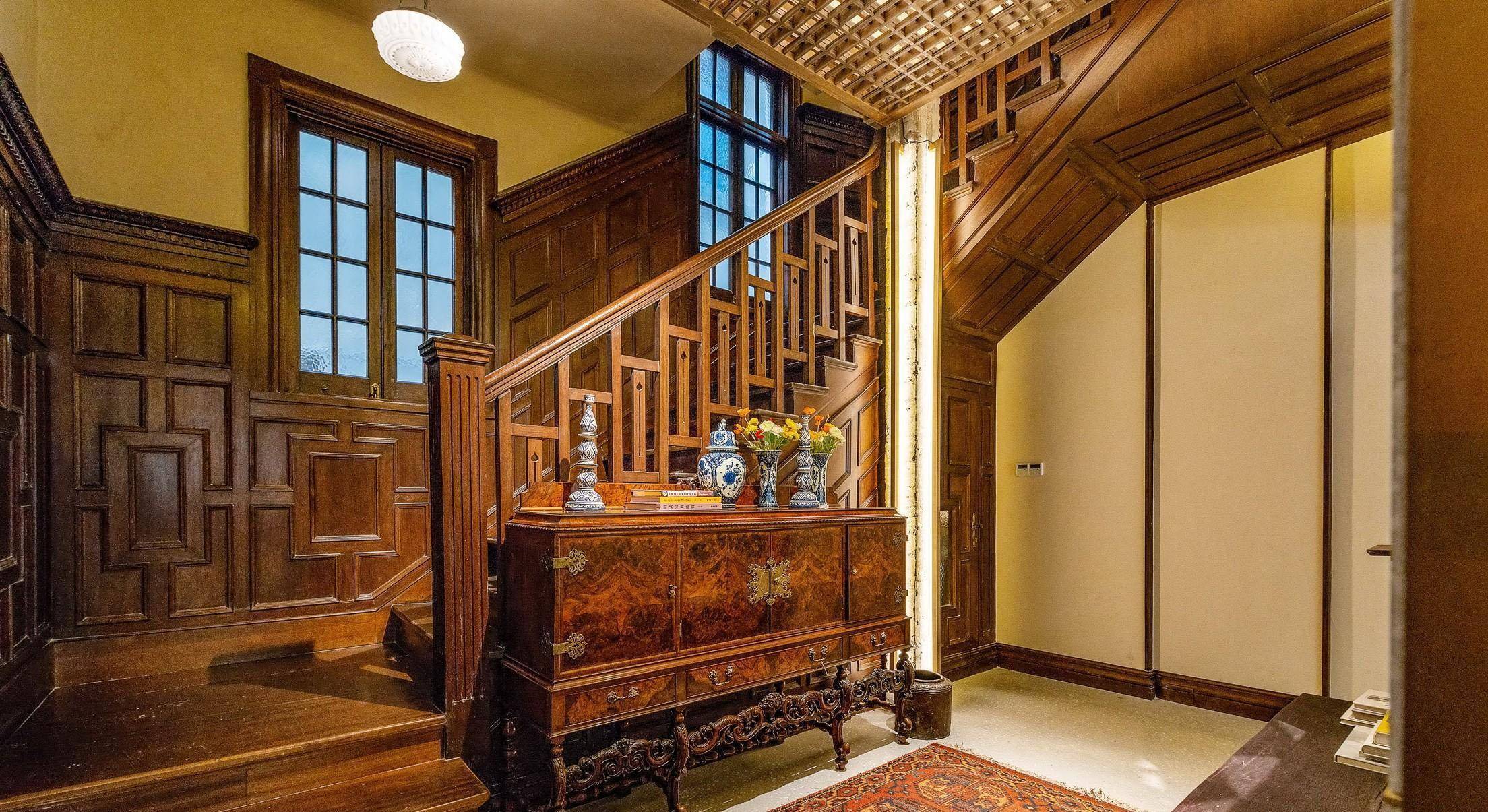 《安家》 老洋房内景徐姑姑这个老洋房最大问题是产权纠纷,老洋房主人