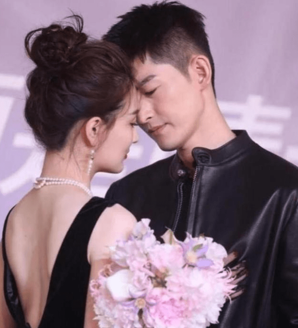 张翰首度晒出结婚证,网友:原来一直都是她!_徐璐_张明恩_感情