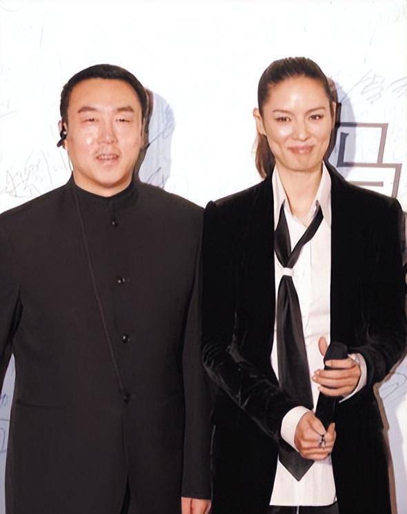 嫁大15岁电视导演,分手后带娃活出自我_郎昆_刘岩_事业