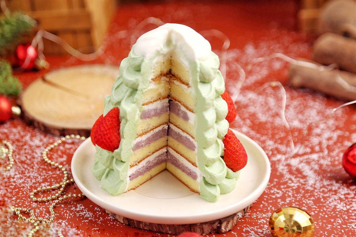 冬日爆款草莓圣诞树蛋糕?超详细制作教程 - 哔哩哔哩