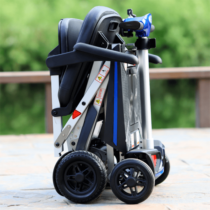 和美德折叠代步车太受欢迎了_阿姨_老年人_身体