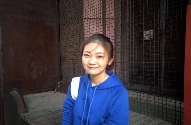 当邱晨从自己的个人感受和情感出发讲述论点的时候,台下的女朋友早就