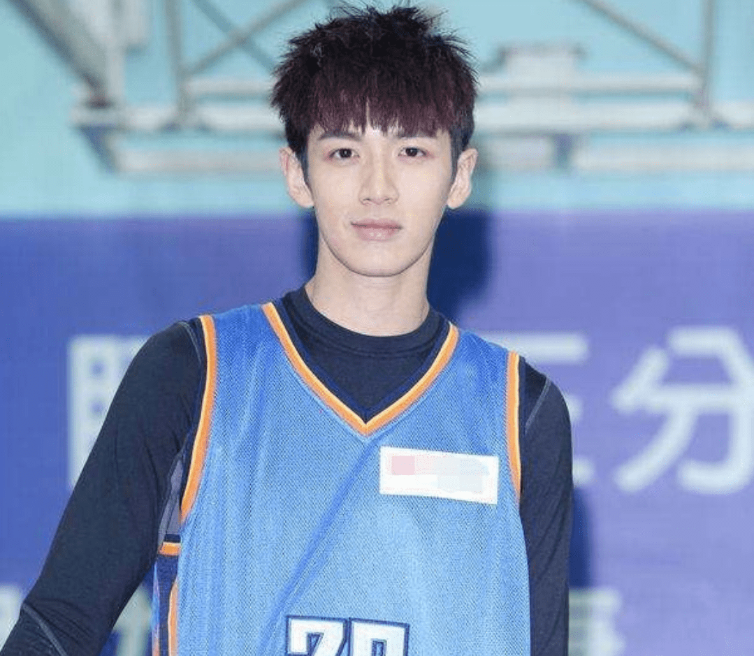 同龄明星也没变老那么快,柯震东怎么老得那么明显?