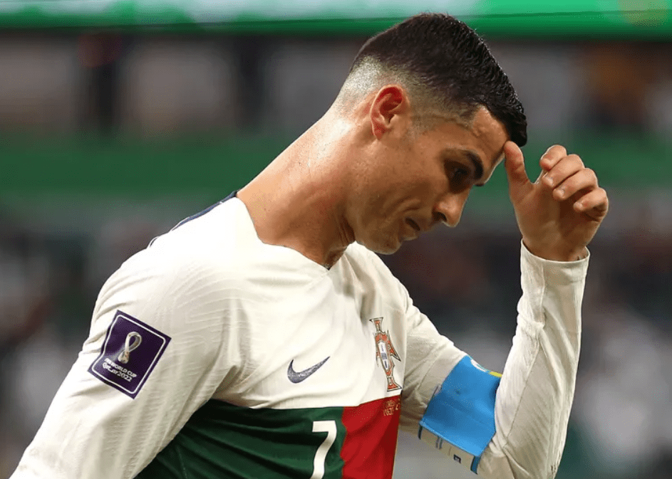 罗纳尔多在被吹捧的纳赛尔转会前疯狂控制_沙特_肯德基_比赛