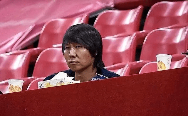 国家队解散，职业联赛取消后，李铁成了毁掉中国足球的最后一根稻草