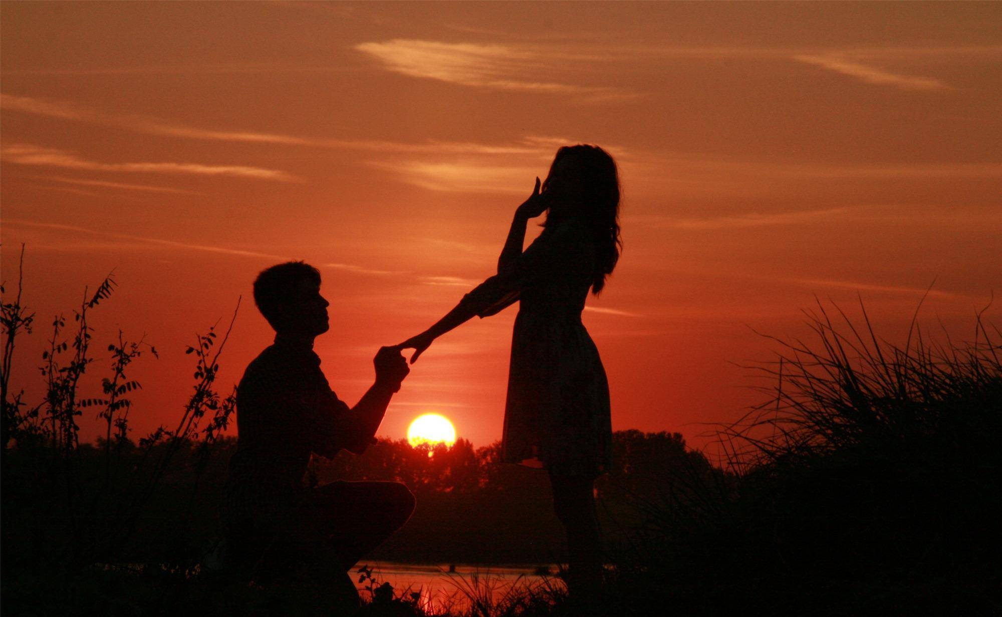 他不愿意为你花钱的理由,真的只有一个_爱女人_物质_爱情