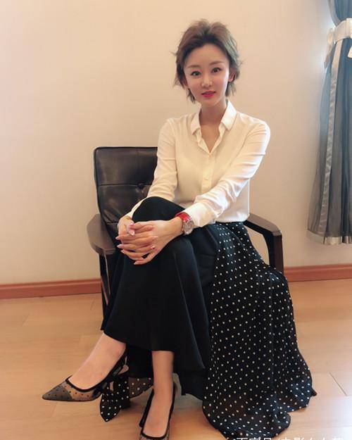 《乡村爱情》中,赵本山的五位美女徒弟,有一位是王