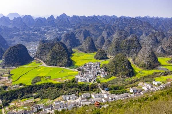 【康养胜地 人文兴义】万峰林:乡村旅游现代化,值得期待_发展_外国游客_景区