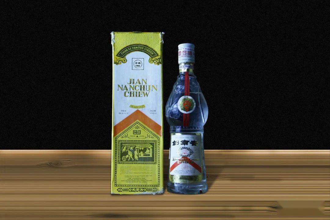 指南针老酒| 中国八大名酒：剑南春_搜狐网