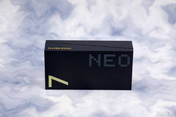 iqoo neo7配置（原创
            中端性能新标杆：iQOO Neo7 SE评测）