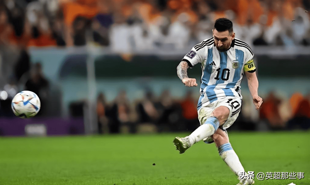 梅西射门越过马拉多纳!