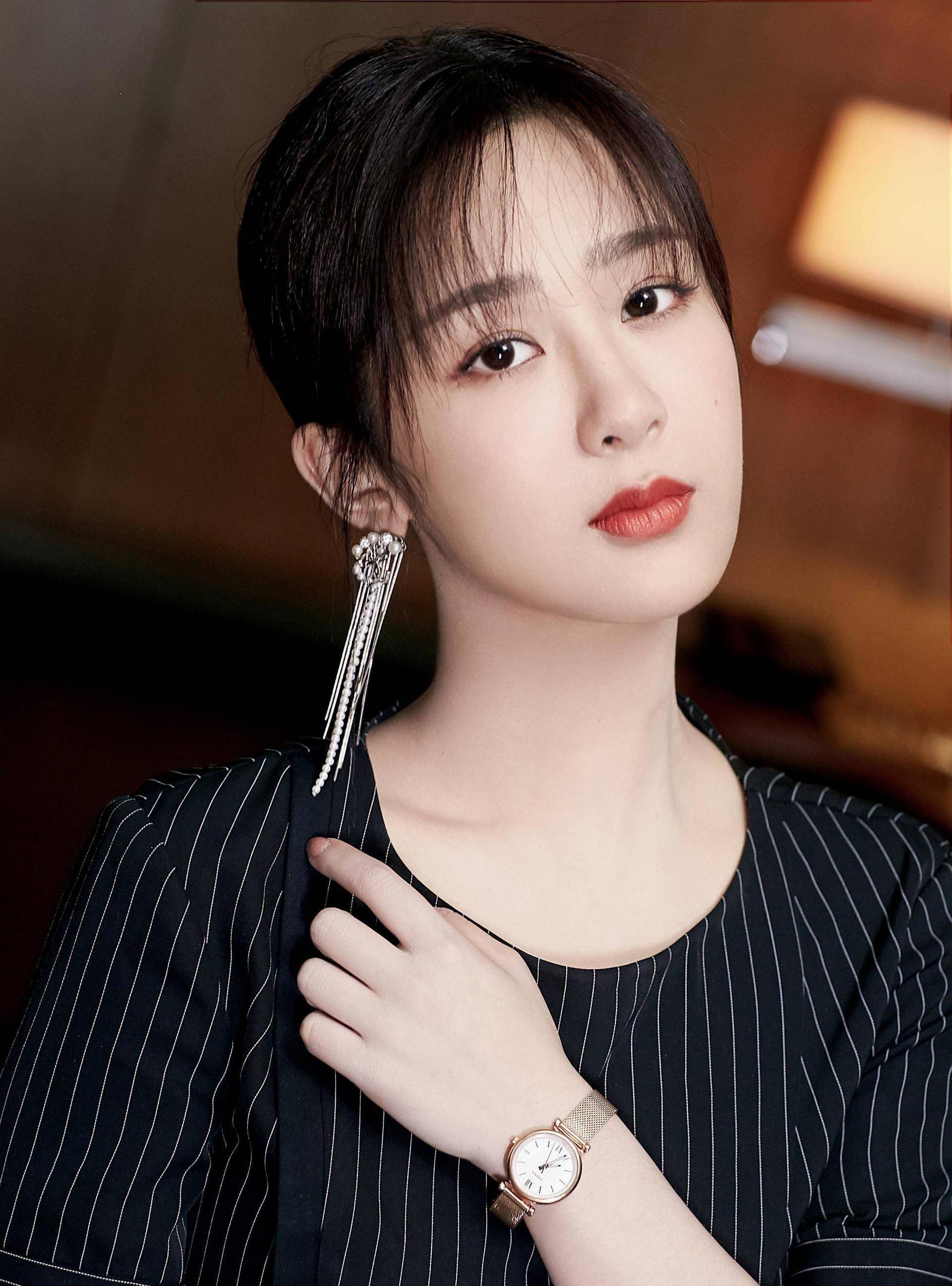 杨紫长文回应新剧争议,《青簪行》到底做了什么引发众怒_魔改_剧本