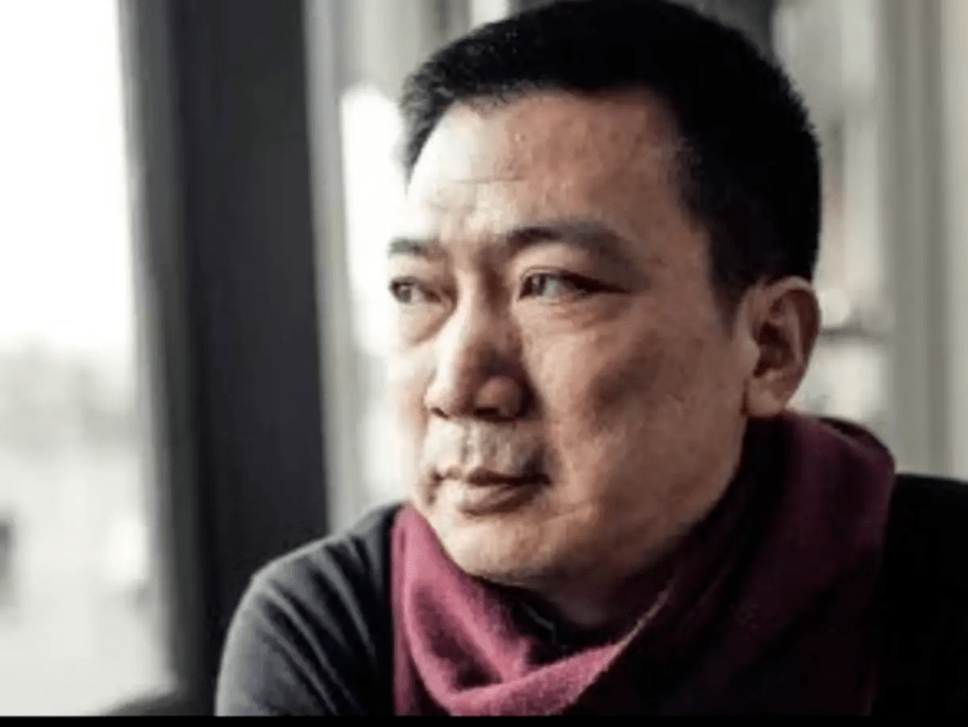 他又疯又“贱”，却有趣极了_搜狐网