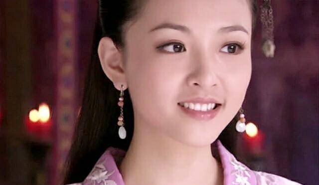 14年的《隋唐英雄4》中,吴倩扮演了朱倩倩一角