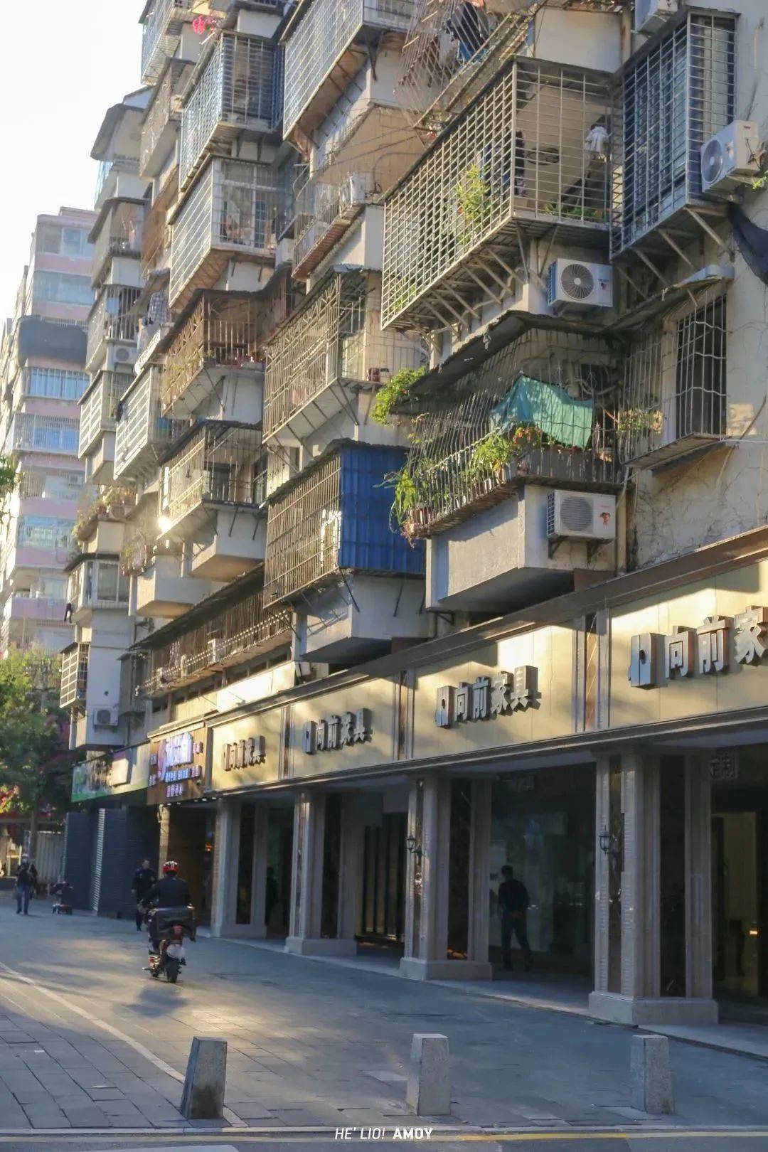 但许多人都不知道,曾经的禾祥西路周边是一片大海,上世纪五十年代厦门