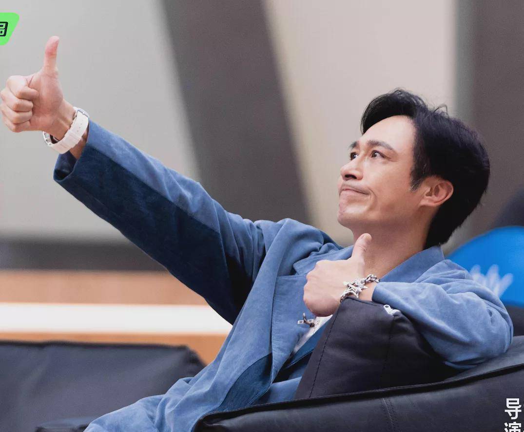 当参赛导演们忙着上位,吴镇宇的一句话展现出老牌艺人的高素质_吴振宇