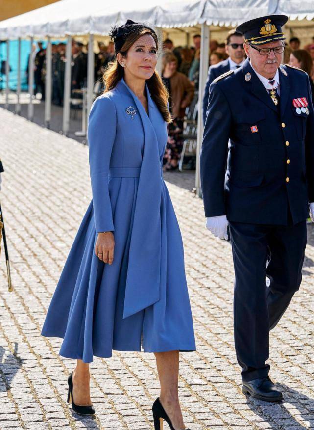 玛丽王储妃和凯特王妃被认为着装魅力并驾齐驱,她们都是连衣裙的代言