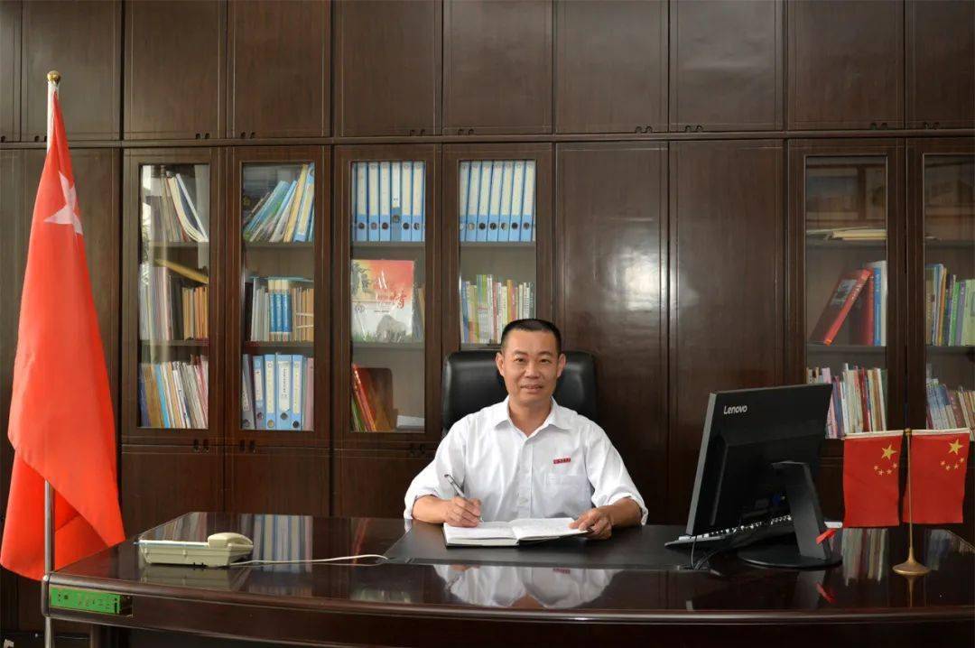 晋江市侨声中学,东石中学陈昌卫:延承脉络,和善教育引领 | 名校长