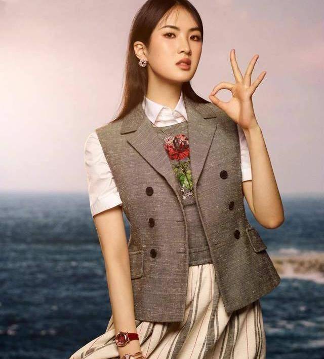 华为千金姚安娜出道不被看好,时尚但毫无辨识度,着实差了点味道_公主