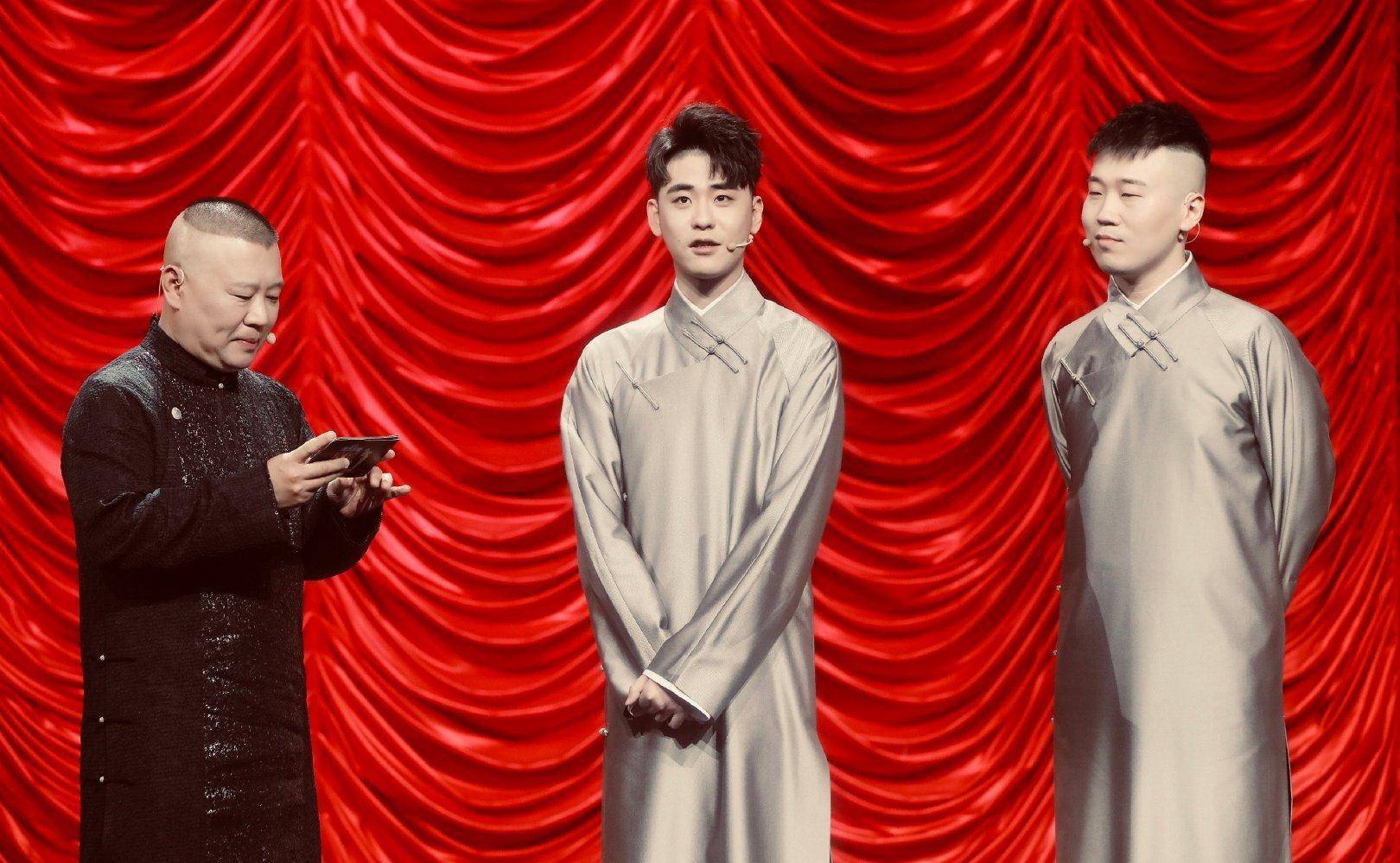 点开张云雷粉丝的头像,我才明白陷入风口浪尖的他为何还有人力挺_京剧