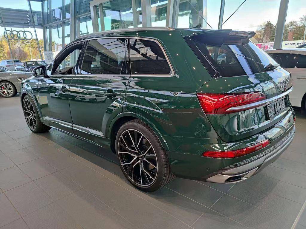 柴油混动"奥迪q7曝光亮相,质感不输奔驰,3.