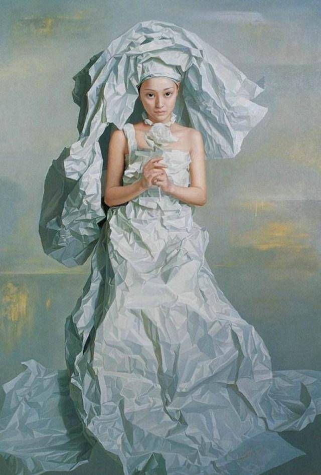 其中除了在穿衣不同上,曾传兴与陈承卫的作品中,还都是以新娘为题材