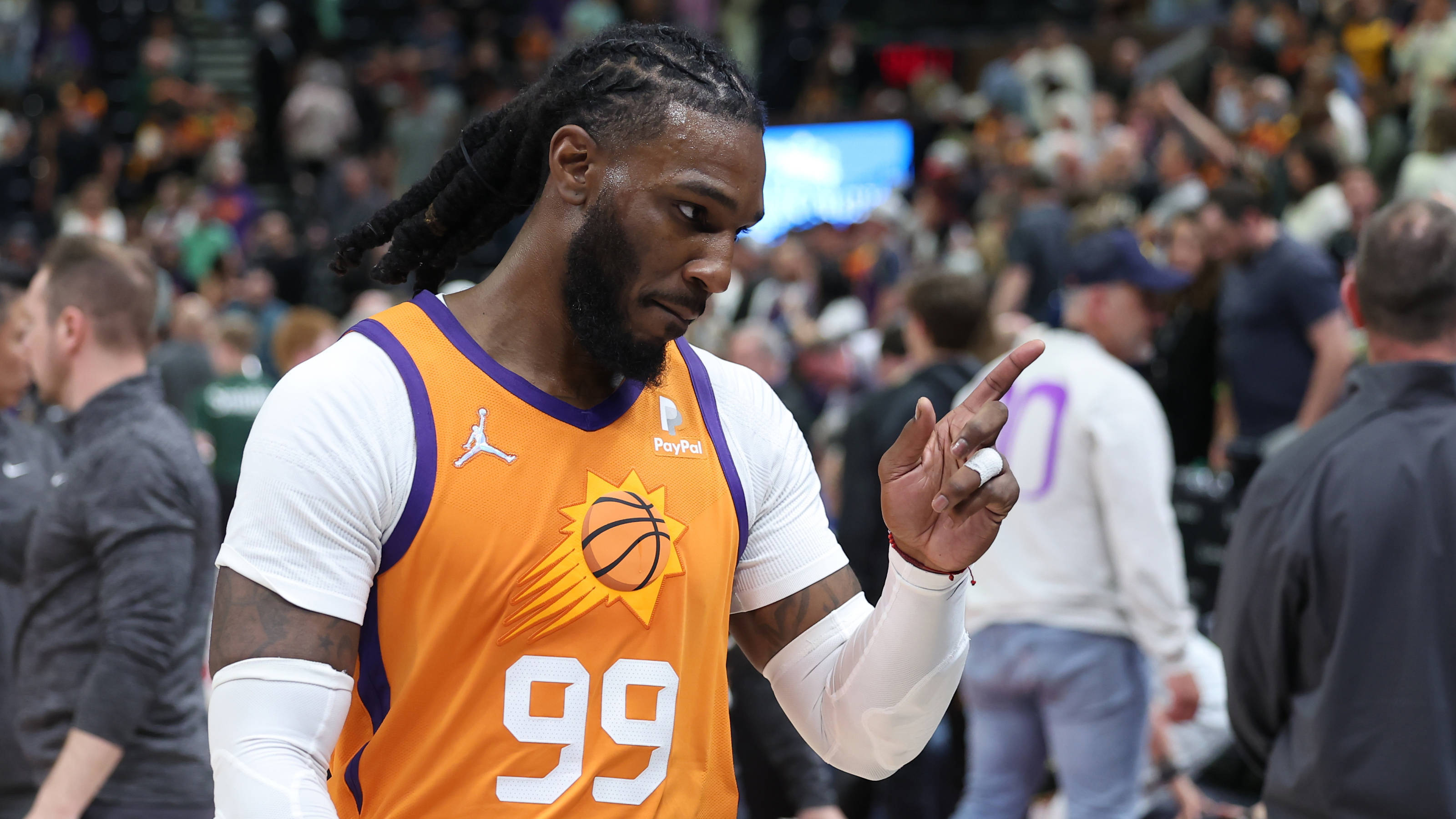 老鹰和热火都是对克劳德有兴趣的球队:杰-克劳德和太阳之间的闹剧已经