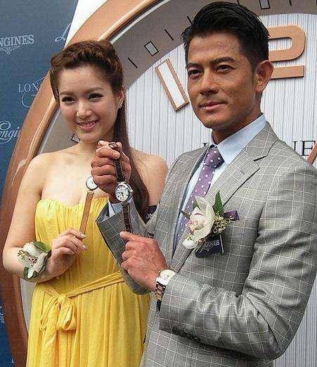 她因清唱走红,曾曝和郭富城有私情,家中着火无家归,邻居留一宿_王秀琳