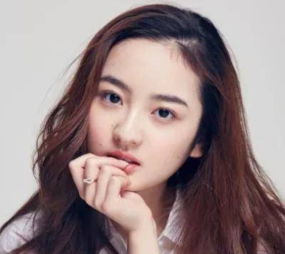 歌手张木易与8岁女孩的10年之约,真正"勇敢爱"的样子!