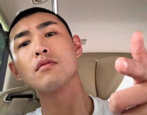 而且都是属于那种硬汉型的,如今剃了寸头的王彦霖也是显得更man了,但