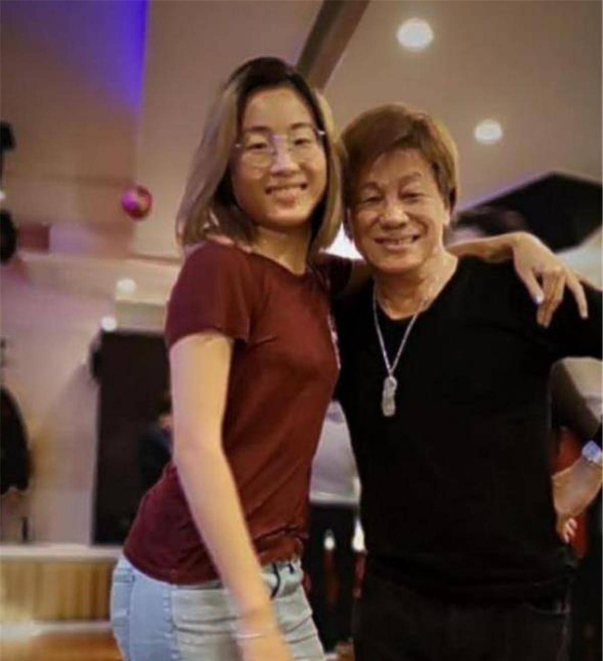 不过关注到梁小龙女儿的身高已经超过了自己的父亲,这才意识到曾将