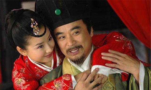 袁天罡给人选女婿,众人嘲笑不已,结果不仅成宰相,还是三朝宰相_武则天