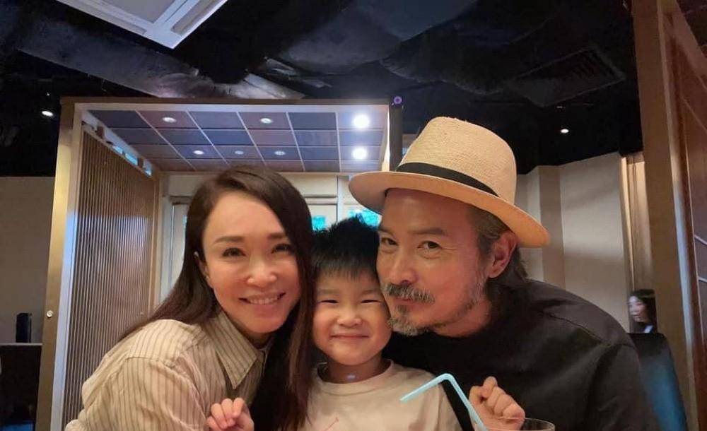 童年活跃在影视剧中的"新加坡美女",如今都到哪里去了_郭妃丽_婚姻