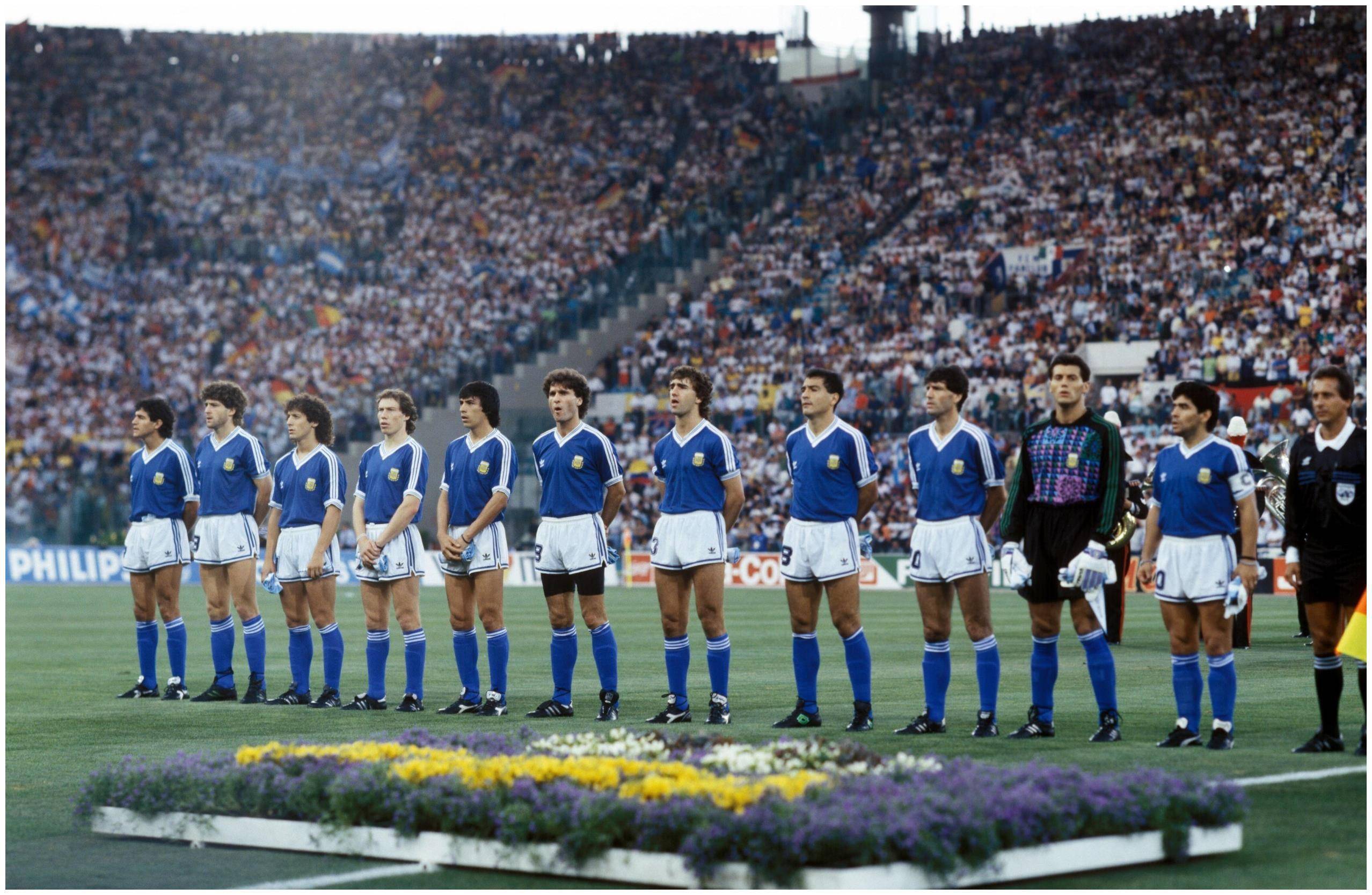 回看阿根廷队的决赛之路,每一步都是在向球王致敬_梅西_阿尔瓦雷斯