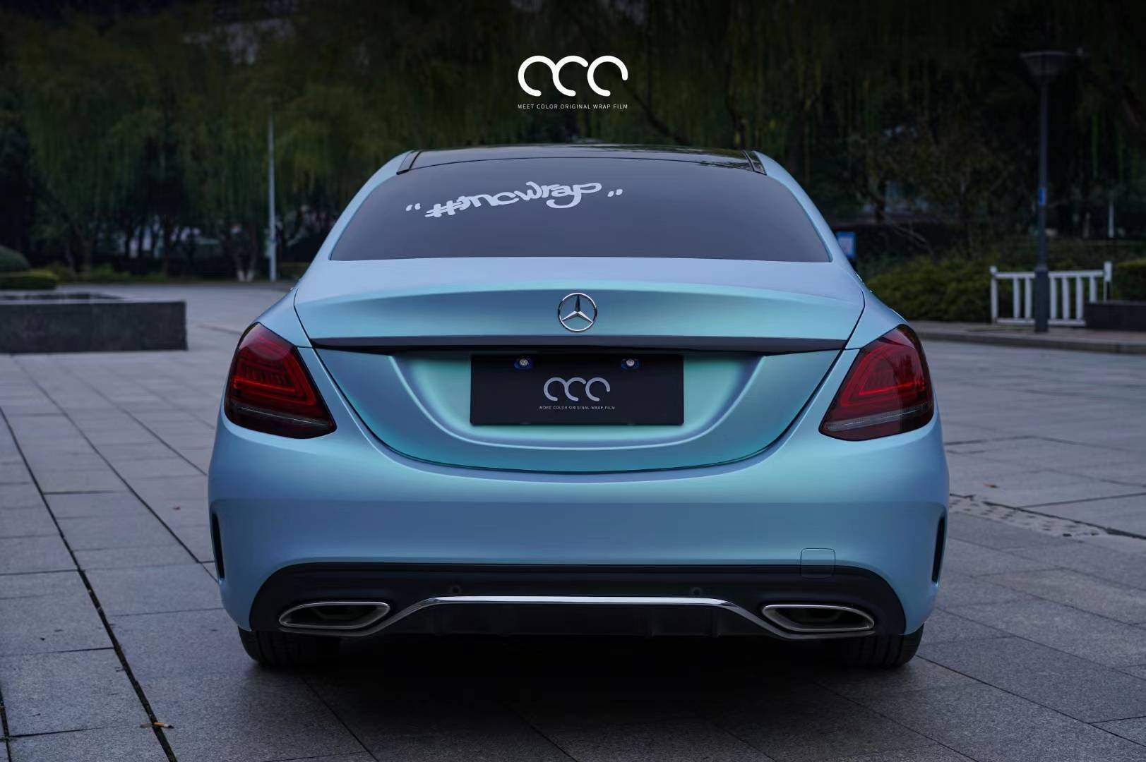 奔驰c级漫彩改色膜渐变亚面蓝幻绿,清新蓝绿_搜狐汽车_搜狐网