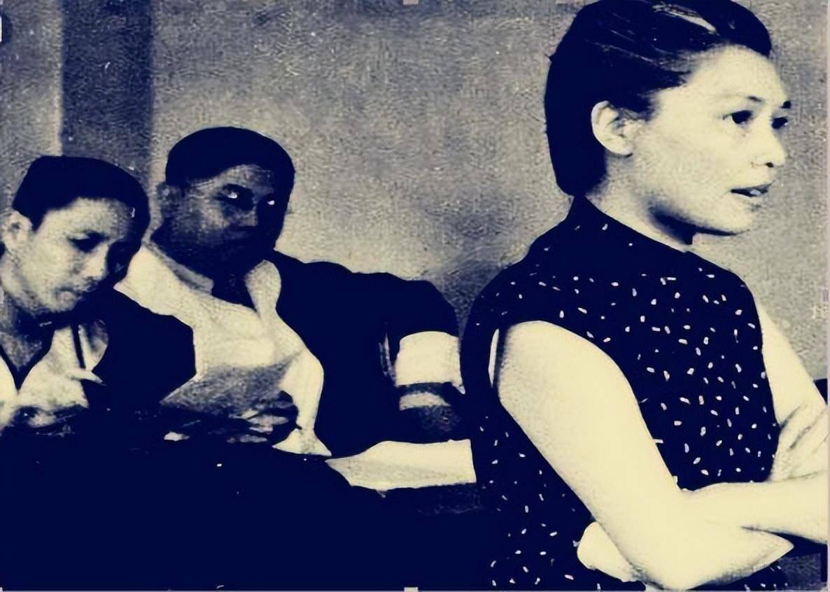 43年汉奸李士群被毒杀,其妻说日军是凶手,日军:你通奸谋害亲夫