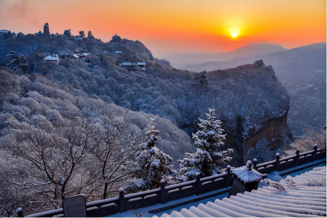 崆峒山雪景图片图片