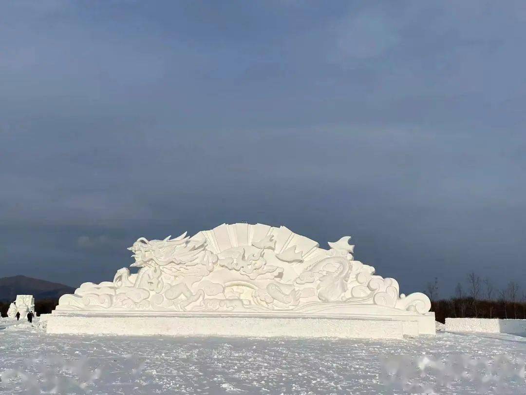 东升岛森林冰雪文创园雪雕建设已基本完工!