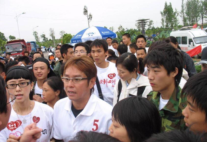 汶川地震13年,那些曾经到一线救灾的明星,都有谁?