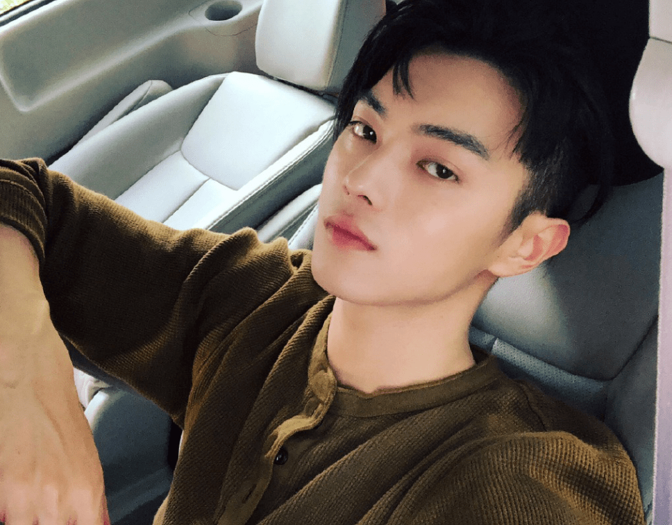 疑大粉卷钱跑路,许凯自掏腰包发语音安慰粉丝,封于正后遗症?