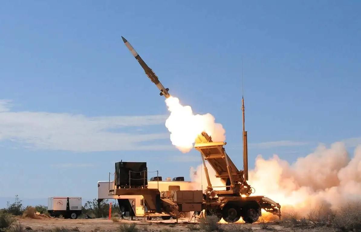 战争走向新的阶段,美国下定决心,俄罗斯导弹做好了发射准备_西方_爱国