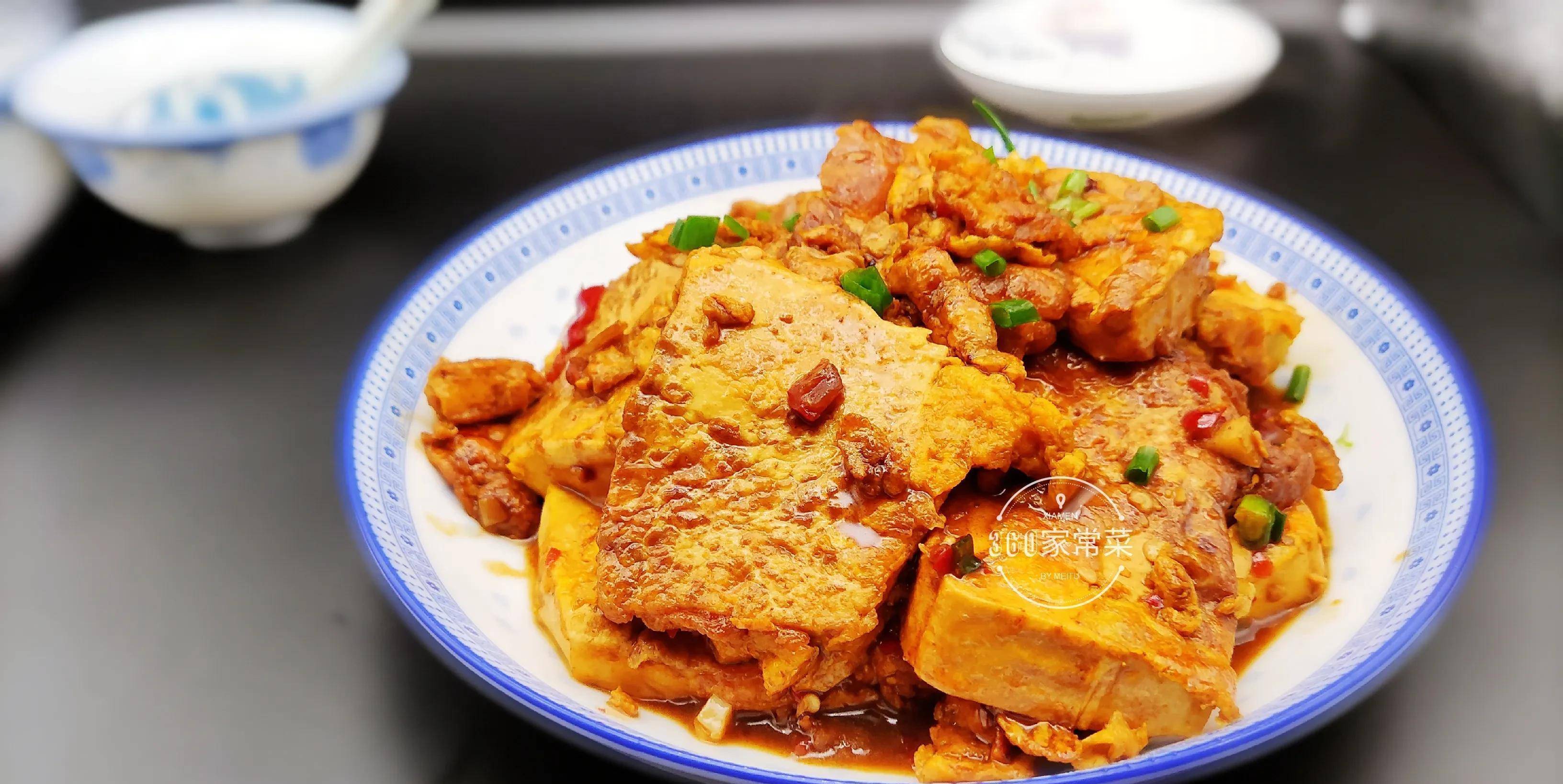 老豆腐加2个鸡蛋,味道鲜嫩多汁,每周吃7次都不腻,小孩最爱吃_备用