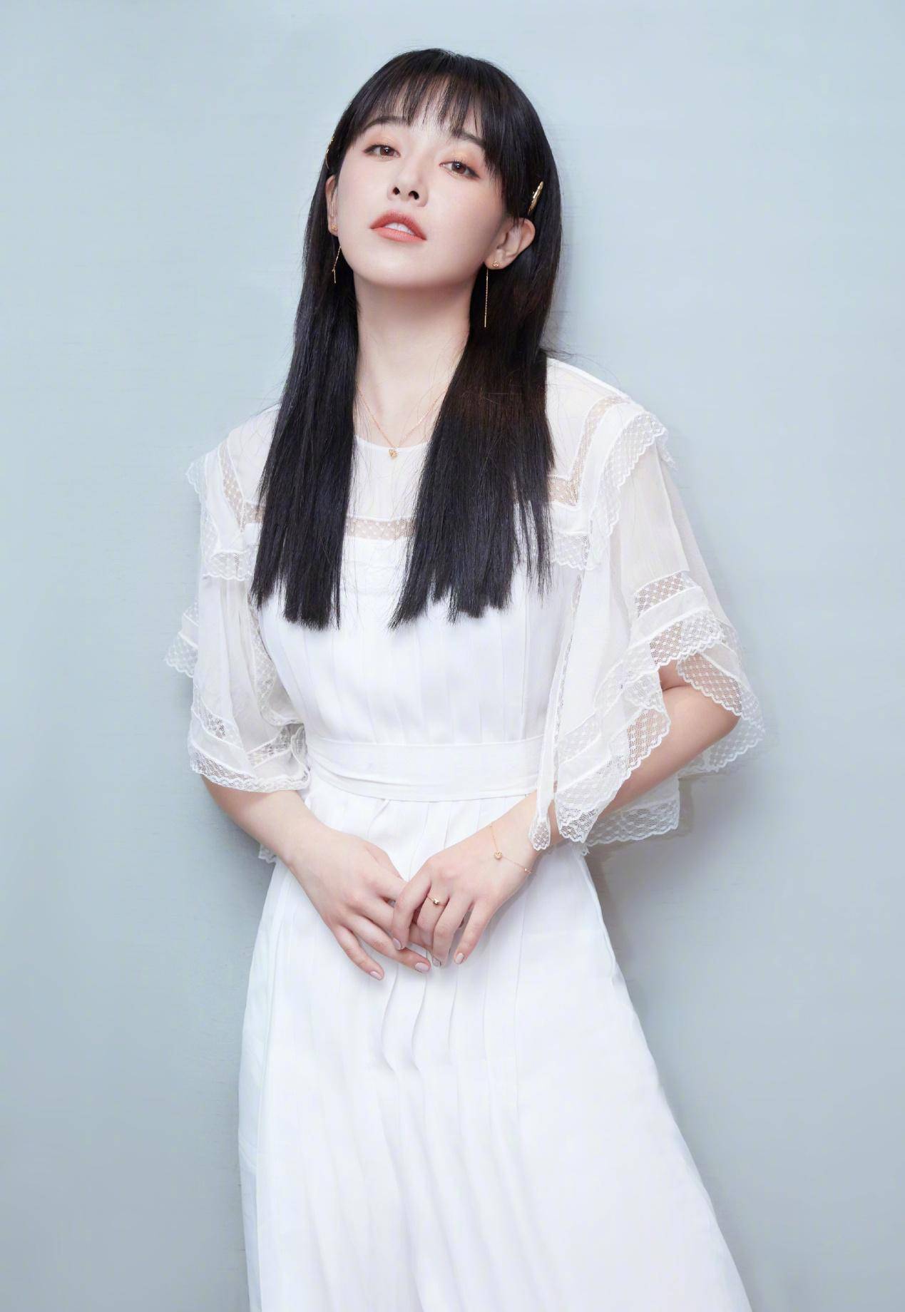 阚清子被逼运动漂亮,深夜发文抱怨瘦很难,大骨架明星身材管理难_身体