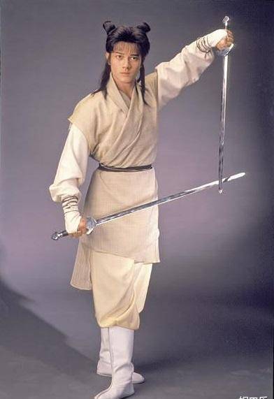 小时候最喜欢的两套仙侠剧之一,还有一套是《日月神剑》.