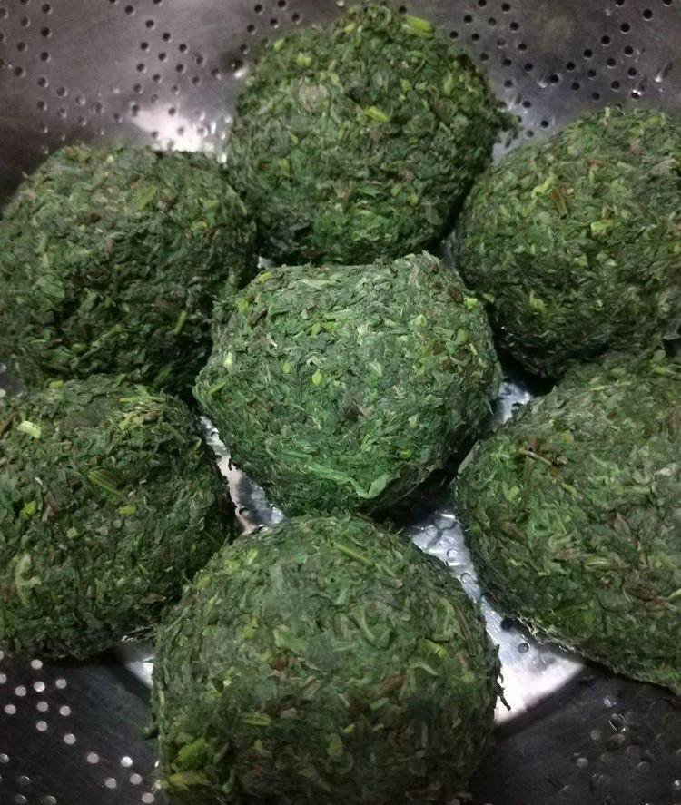 快来看社饭的制作方法_备用_蒿菜_容器